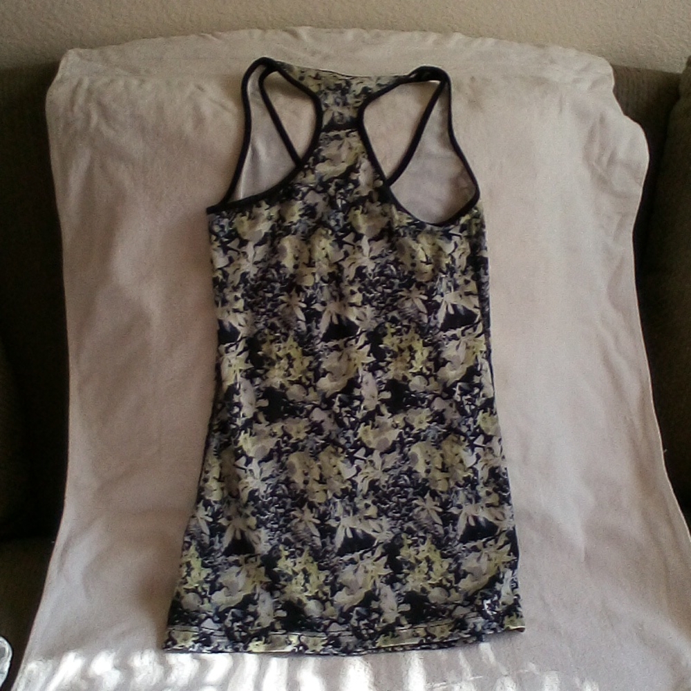 Lululemon Razorback Tank ..OBO - Picture 4 of 4
